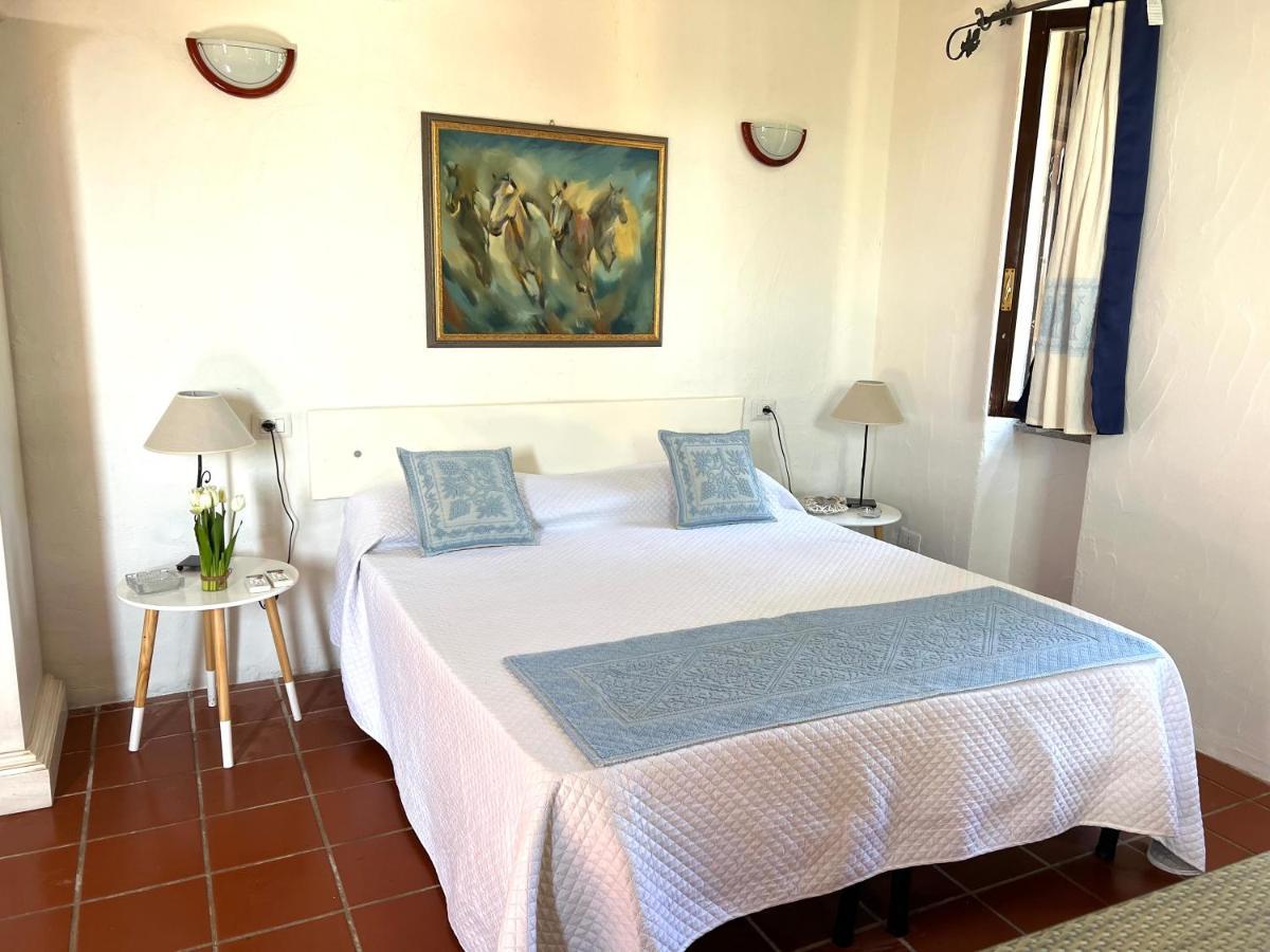 Antico Casale Del Poggio Hotel Capoterra Luaran gambar
