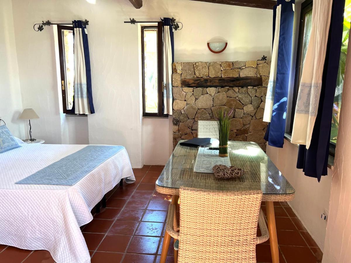 Antico Casale Del Poggio Hotel Capoterra Luaran gambar