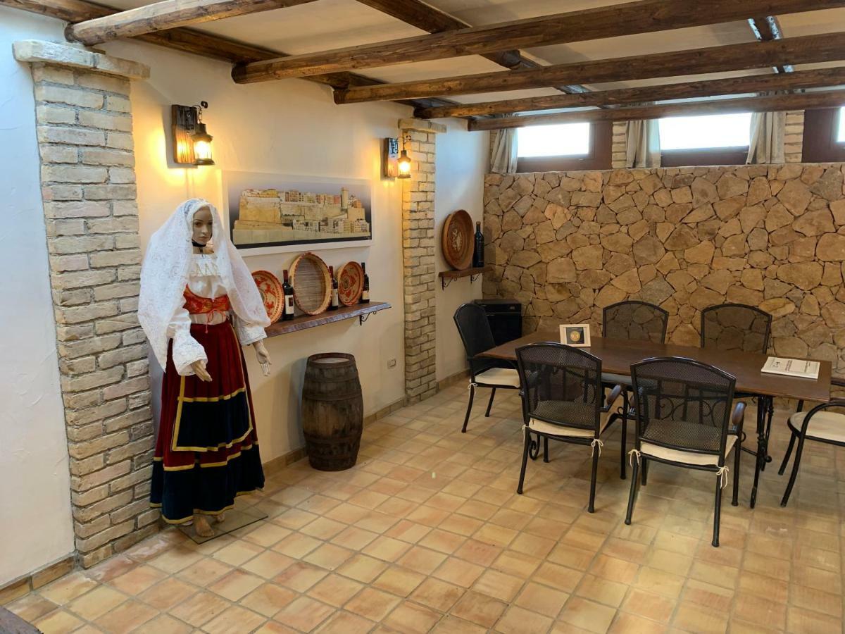 Antico Casale Del Poggio Hotel Capoterra Luaran gambar